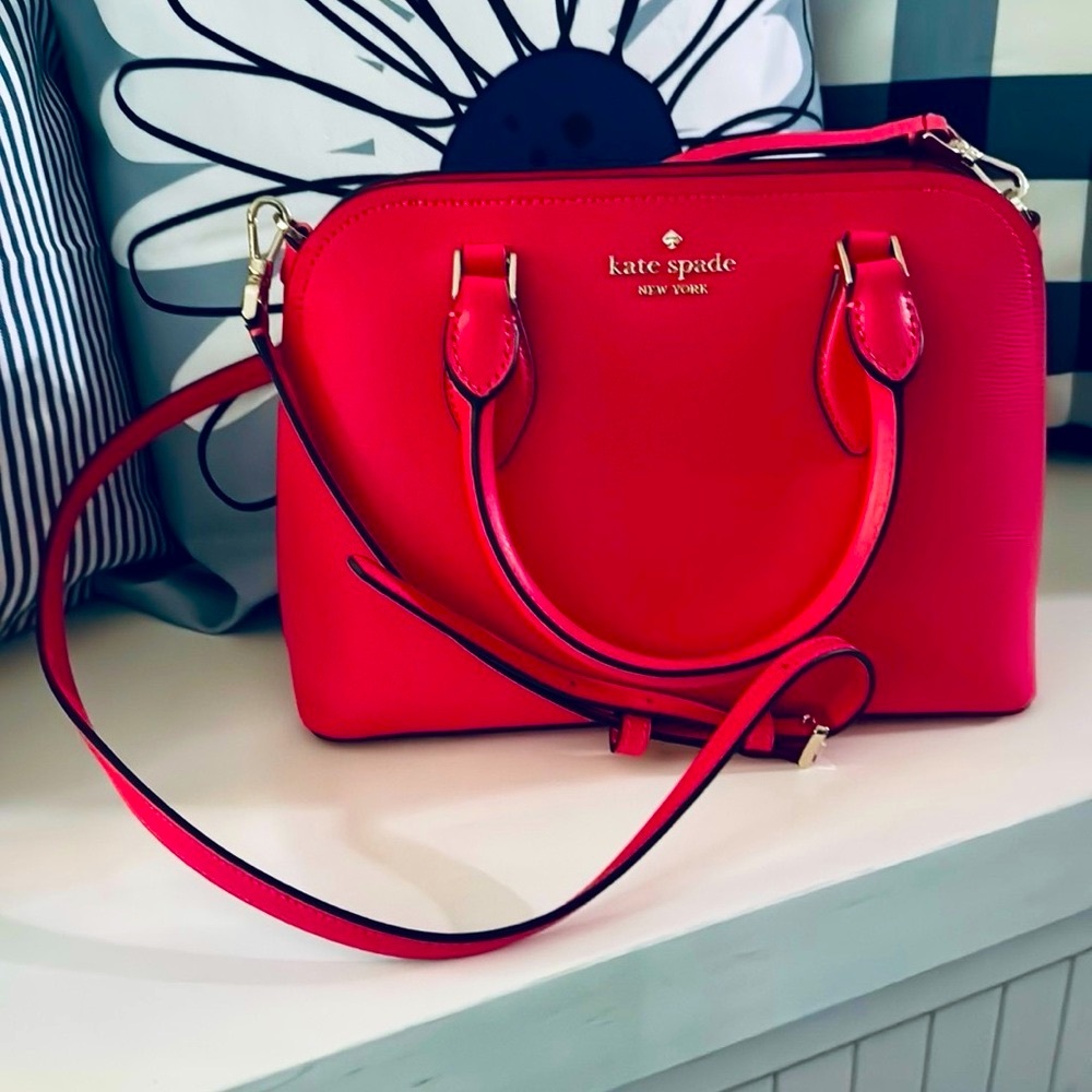 Kate Spade NWOT. Never used.